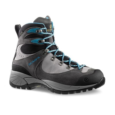 clearance hiking boots