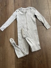 Hanna Andersson Gray Footed One Piece Pajamas size 3