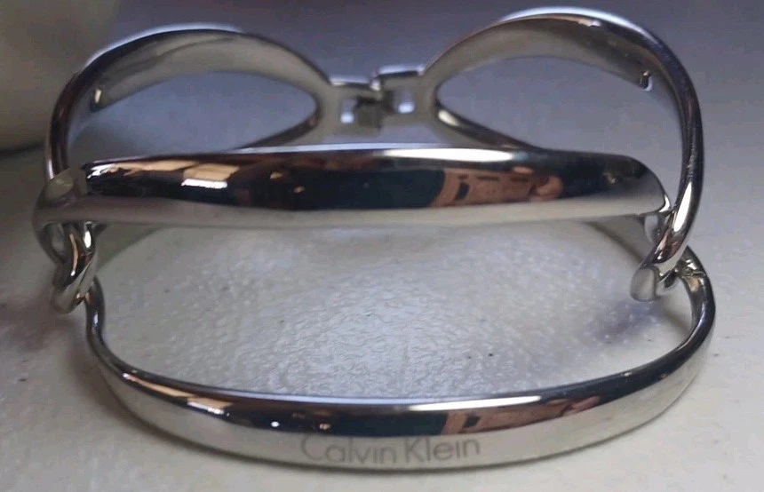 Brazalete de cadena de eslabones elípticos de acero inoxidable Calvin Klein Brutalist Runway 8,5" Foto 4 de 4