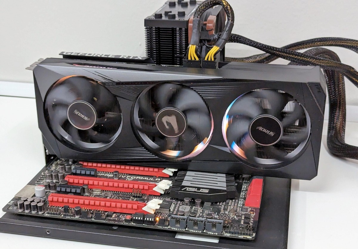 ASUS 「R.O.G.」マザーボード Rampage IV Formula ASUS Rampage IV Formula LGA 2011 ATX Intel Motherboard