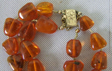 Antike Bernsteinkette,zweireihig, poliert,170 Gramm,Länge 76cm,Schloss Golddoubl