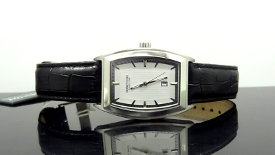 NEW Kenneth Cole Reaction KC1667 Leather Band Mens Watch GREAT