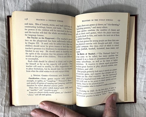 1910 Teaching a District School: Book for Young Teachers. - Picture 12 of 12