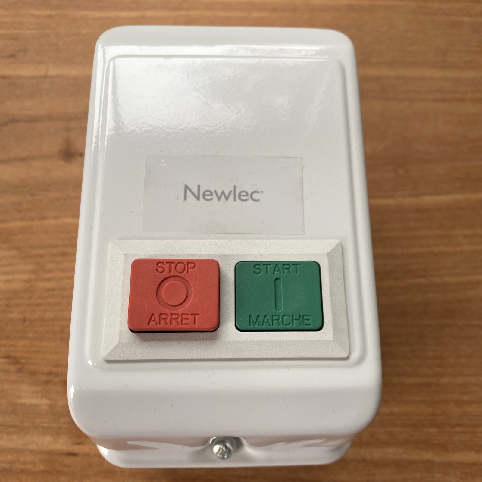 Newlec 7.5kw 400V DOL Starter, Steel Enclosure - NLSTM47C (no overload)