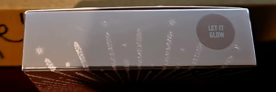 MAC Let It Glow Limited Edition Holiday Highlighter New In Box - Image 2 of 4