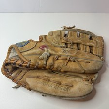 Mizuno MT550 Professional Model "Crest" Leather Baseball Glove Right Hand Throw