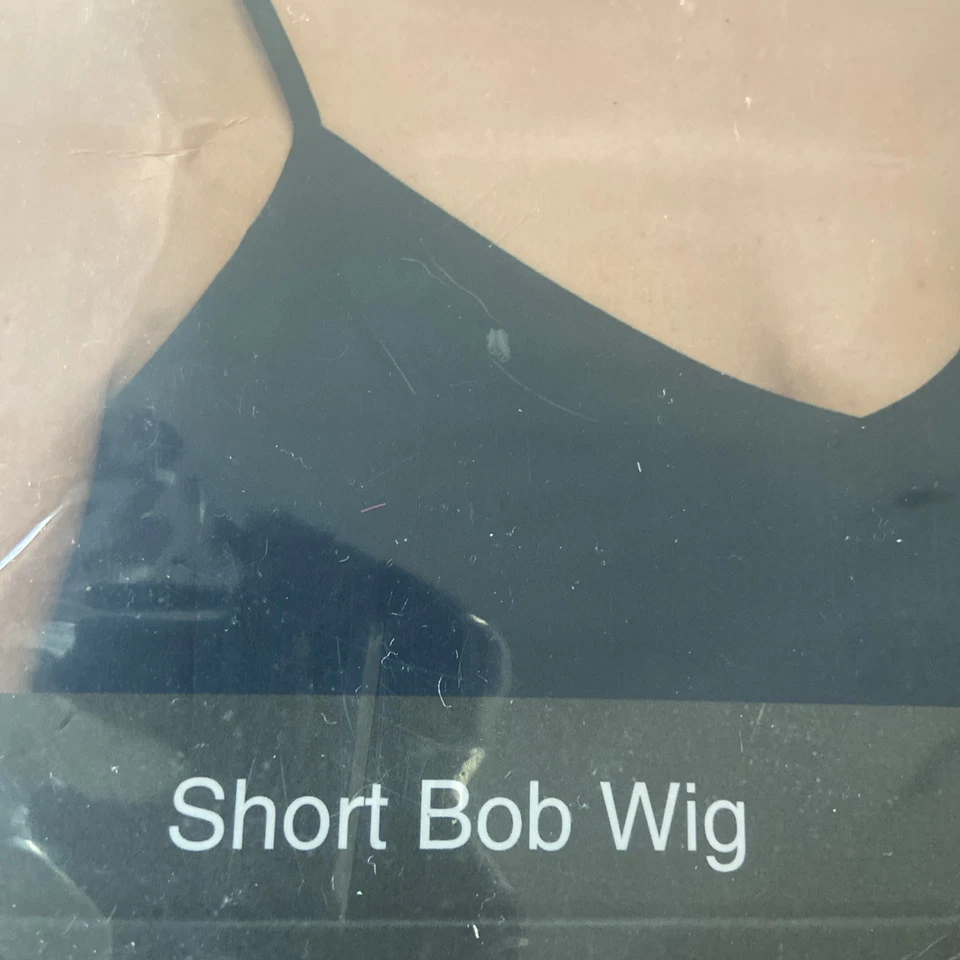 Short Bob Wig Hot Pink Cosplay Disco Barbie Sexy Pop Star Flapper 60s Go Go New - Image 3 of 4