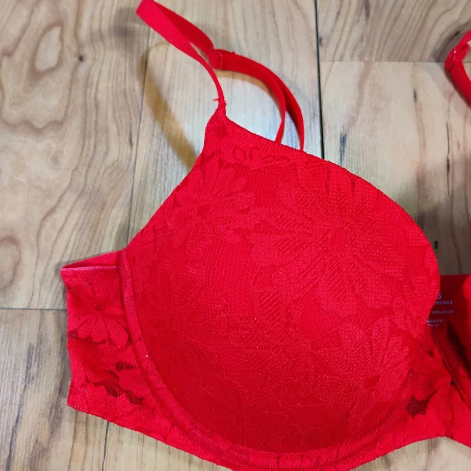 No Boundaries Women's 36B Red Floral Lacy Bra Adjustable Underwire - Image 2 of 4