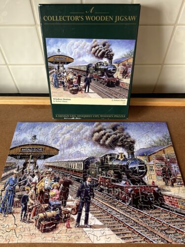 Vintage Wentworth Wooden Jigsaw Puzzle - "Windsor Station" - 250 Pieces Complete - Photo 1/9
