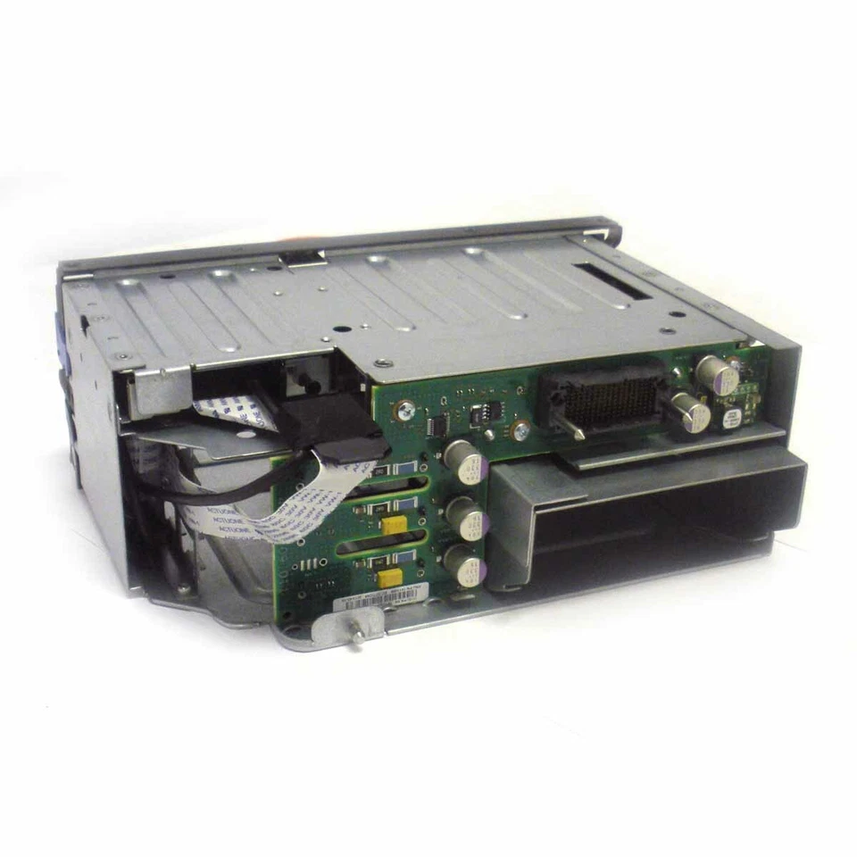 IBM 74Y3303 DASD Media Backplane 3-Slot SAS 2.5in - Image 3 of 4