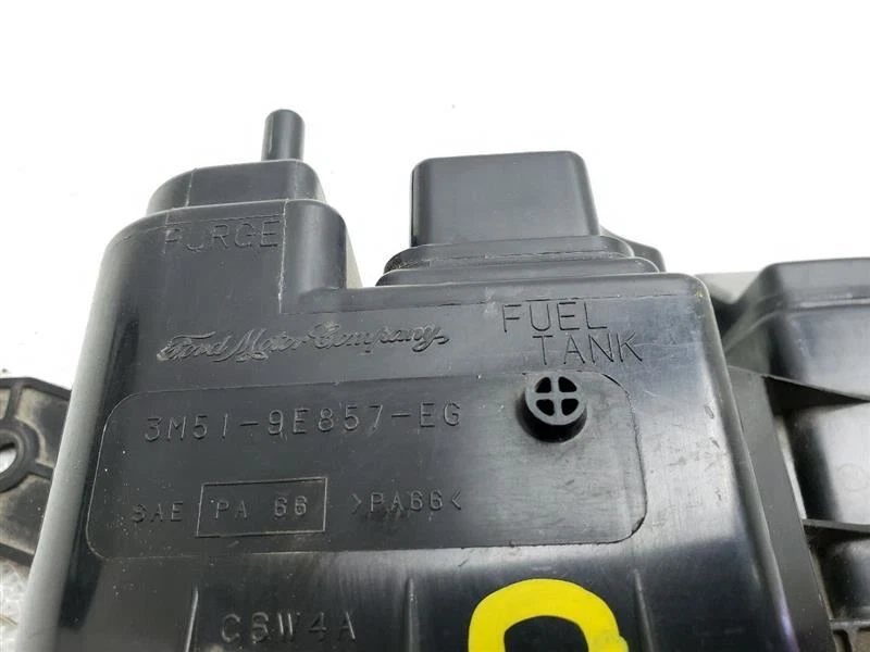 Honda Accord 1999 bote de vapor de combustible carbón 3M51-9E857-EG Foto 2 de 4