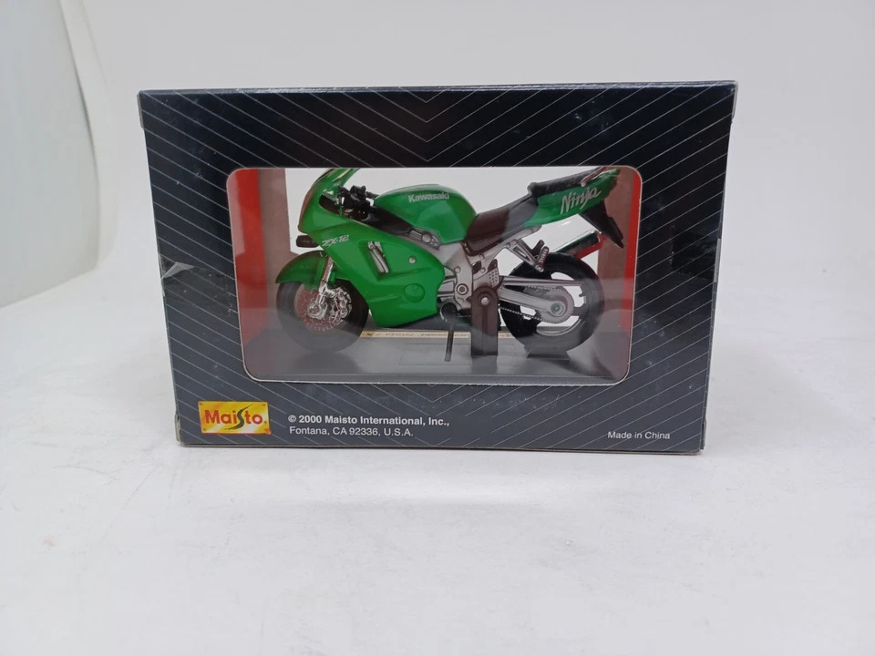 Motocicleta Maisto Kawasaki Ninja ZX-12 diecast edição especial 1:18 - Imagem 2 de 2