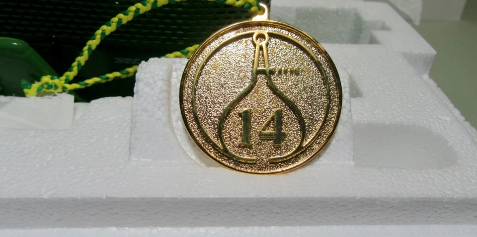 John Deere 4020 Tractor With 237 Picker Precision Classic # 14 (NIB) - Image 4 of 4