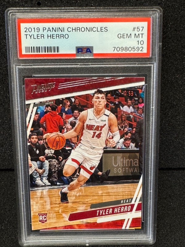 2019 Chronicles Prestige Tyler Herro Rookie PSA 10 
