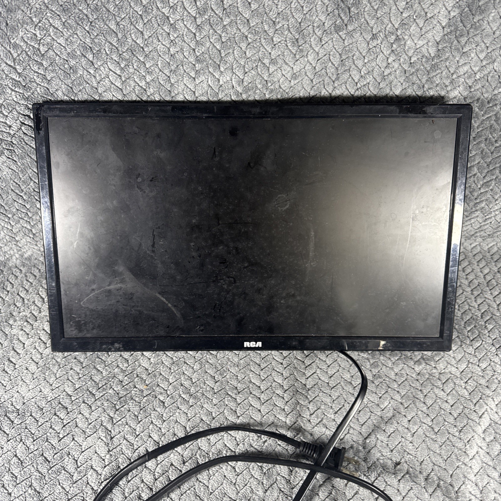19” RCA LED Full HDTV DVD COMBO  RTDVD1900 No Legs or Remote TV ONLY