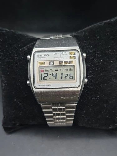 Seiko Digital Chronograph 34mm Vintage Quartz Mens Watch A129-5000