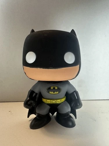 OOB Out Of Box Funko Pop DC Universe Batman 01 Error Chase