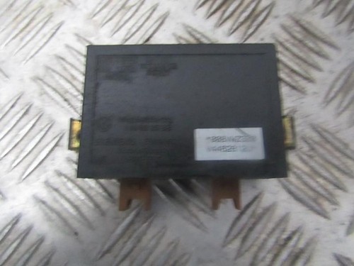 Volkswagen Polo 1997 Immobiliser ECU 1h0953257bb, 5wk4679 #304681-80