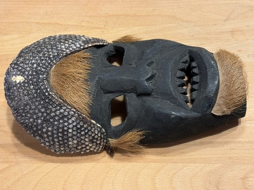 Vintage Huave Mask Armadillo Skin Deer Fur Hand Carved Oaxaca Mexico - Picture 3 of 11