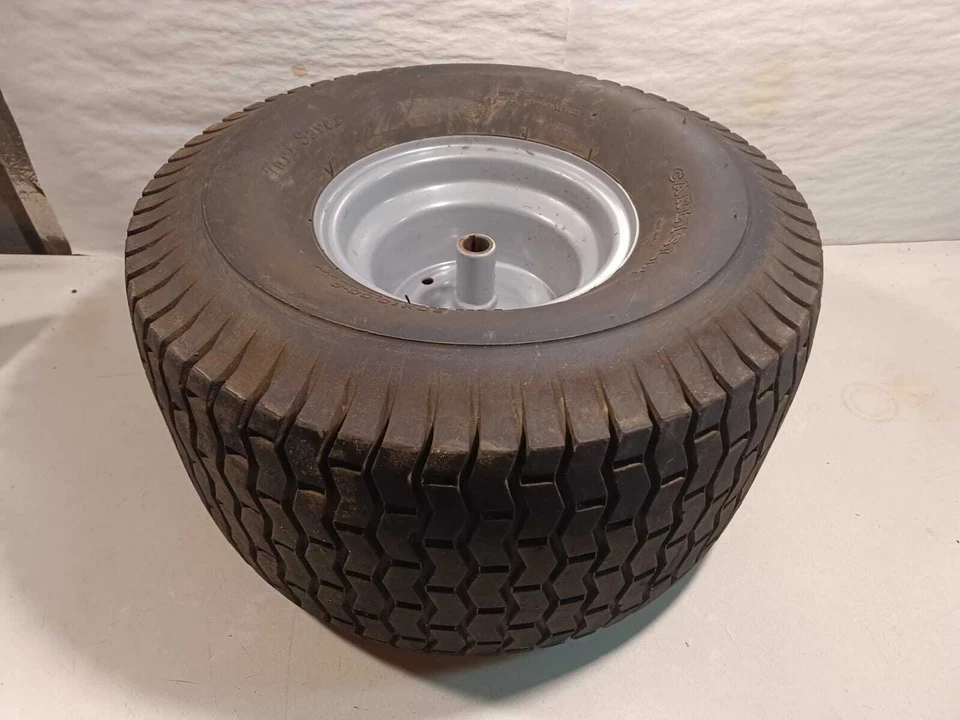 MONTAJE RUEDA TRACTOR SCOTTS NÚMERO DE PIEZA 407934MA Foto 3 de 3