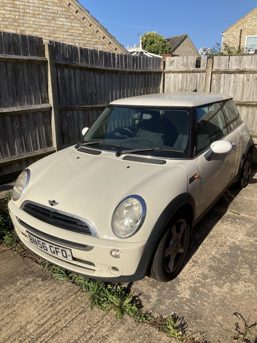 Mini Hatch One
