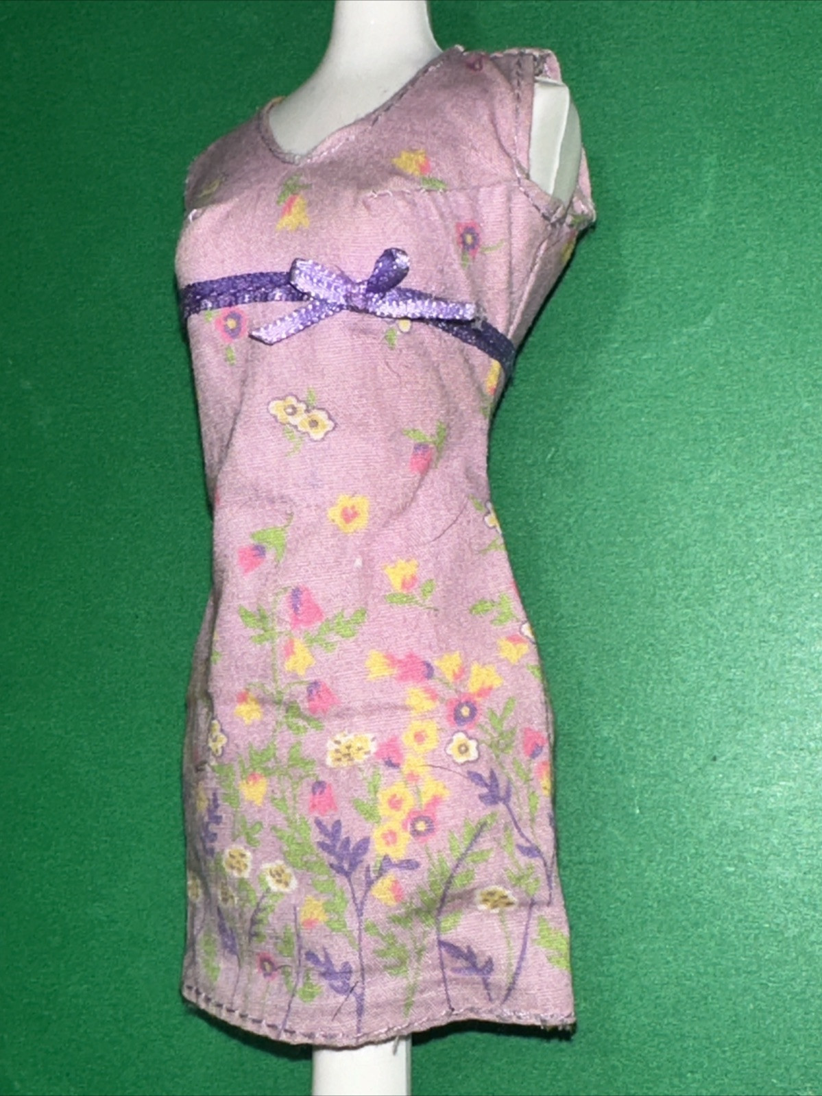 Barbie Floral Spring Picnic Dress By Mattel 🌼🌷🌻🟢