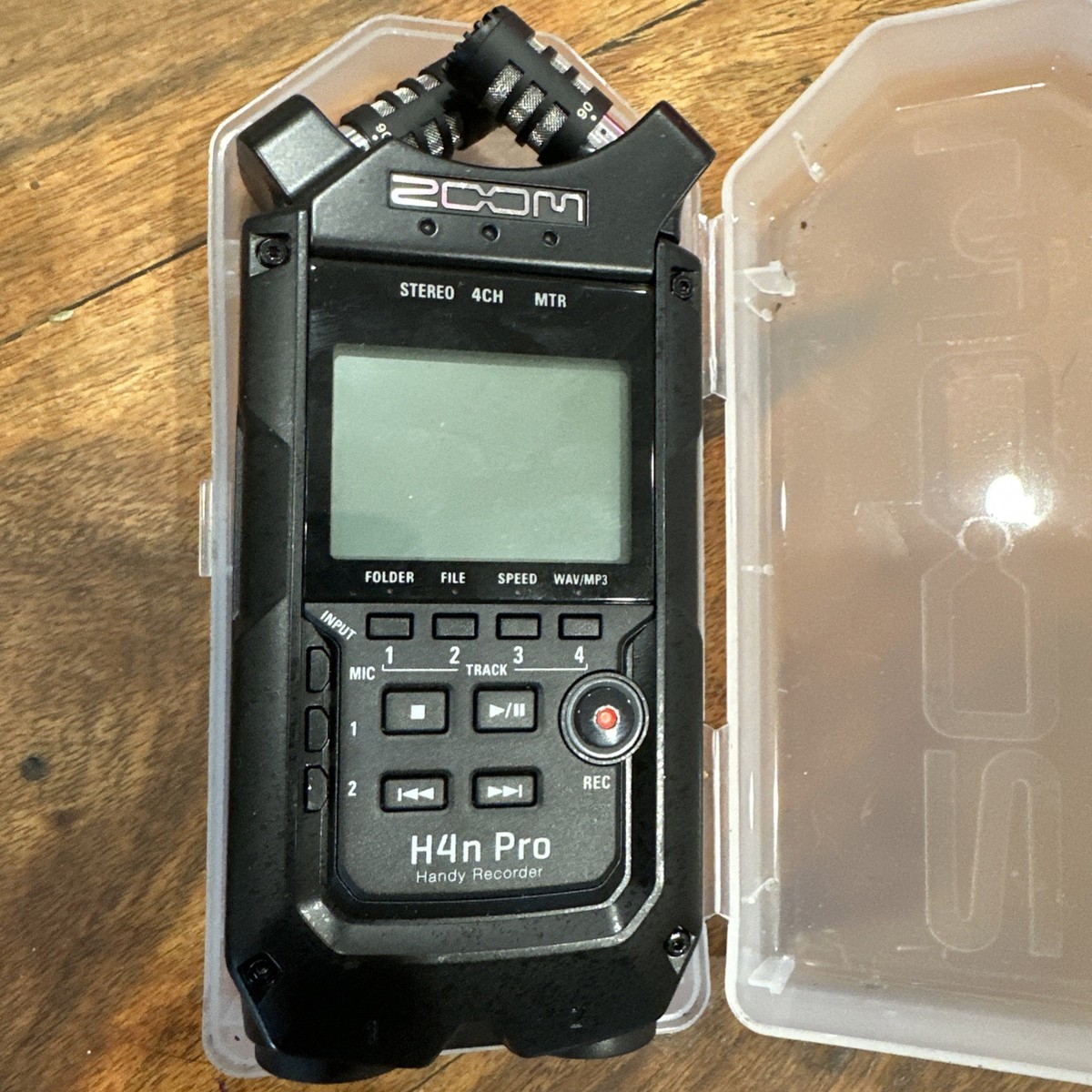 Zoom H4n Pro Portable Four-Track Audio Recorder, Black - Music