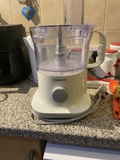 Kenwood FP570 Food Processor mixer and accessories Great Condition