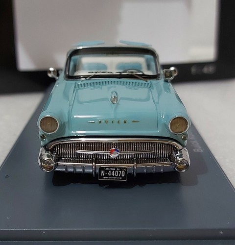 Buick Roadmaster Convertible 1957 Light Blue / White 1:43 Neo 44070 SUPERB!! - Picture 8 of 15