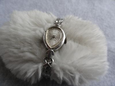 Clinton 21 Jewels Ladies Vintage Wind Up Watch | eBay display picture 1