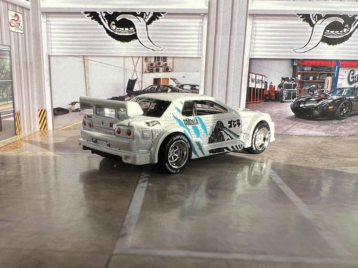 ミニカー Hotwheel Nissan Skyline GT-R R32 nismo s-l400.jpg