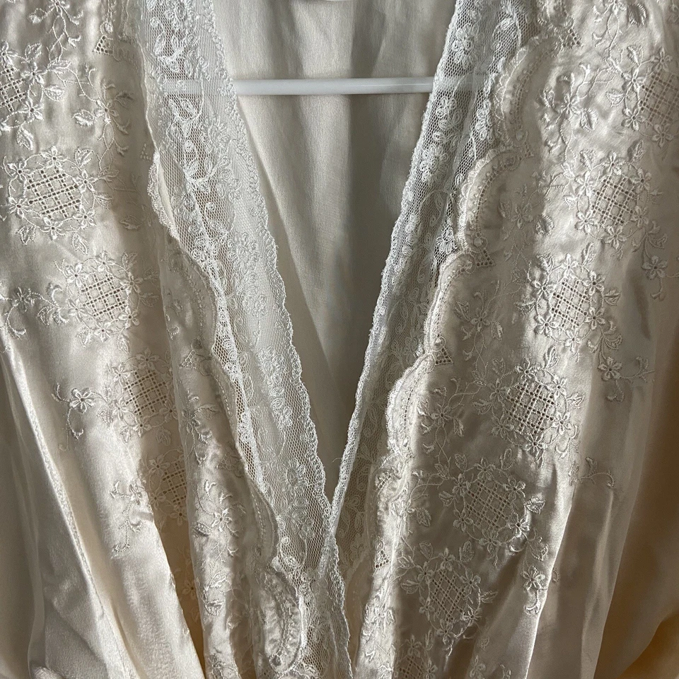 Bata larga de encaje satinado Laura Adams rosa melocotón talla S vintage kimono vestido Foto 3 de 4