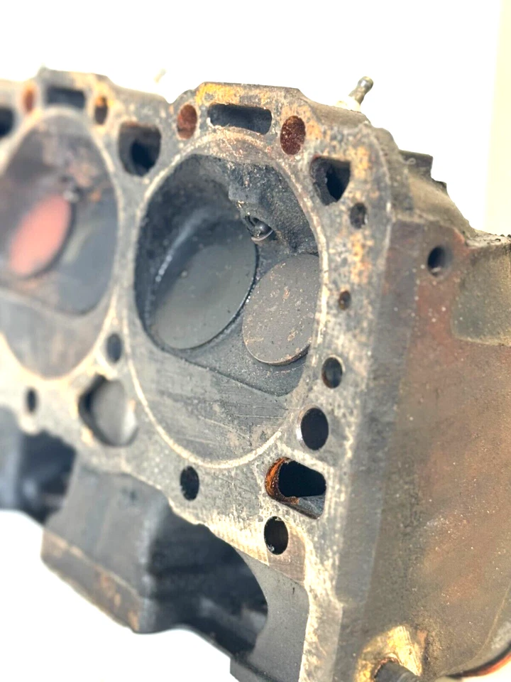 GMC K2500 350 TBI 1995 V8 culata usada buen estado para renovación Foto 3 de 4