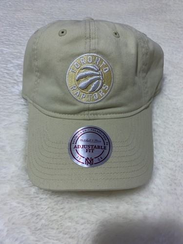 BNWT Mitchell \u0026 Ness Toronto Raptors 