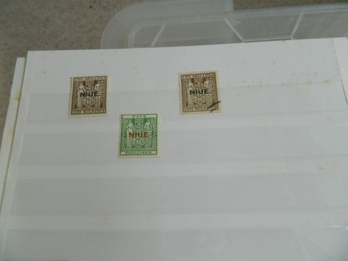 NIUE 1902 - 1967 STAMPS COLLECTION ON PAGES INC. HIGH VALUES - Picture 12 of 24