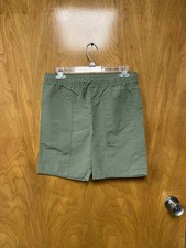 Children's place - boys green shorts - size 16