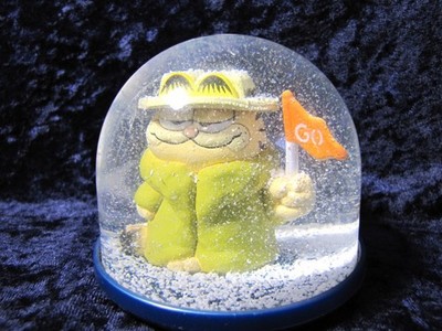 GARFIELD  ''  Schneekugel  GO '' Vintage  selten Top Zustand
