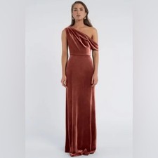 Jenny Yoo Jordan Velvet Off-Shoulder Dress in English Rose Size 16