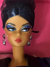 BARBIE FASHION MODEL SILKSTONE SAPPHIRE 65TH  ANNIVERSARY EXQUISITE IN SHIPPER