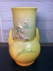 Roseville Pottery Ixia Pattern Vase in Yellow 857-8