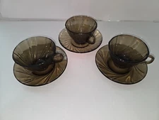 Set 3 Pre Owned Duralex Vereco FRANCE Smoke Brown Glass Swirl Tea Cups & Saucers