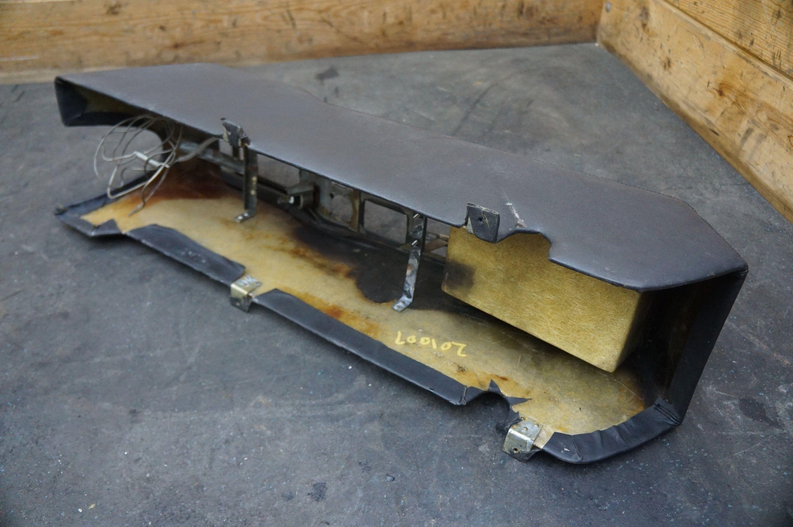 Center Console Base Black Leather LHD 62328200 Ferrari 328 GTS 1986-89 208 Turbo