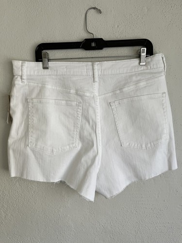 Jessica Sinpson Woman White High Rise Jean Short, Size 16/33 - Picture 7 of 8