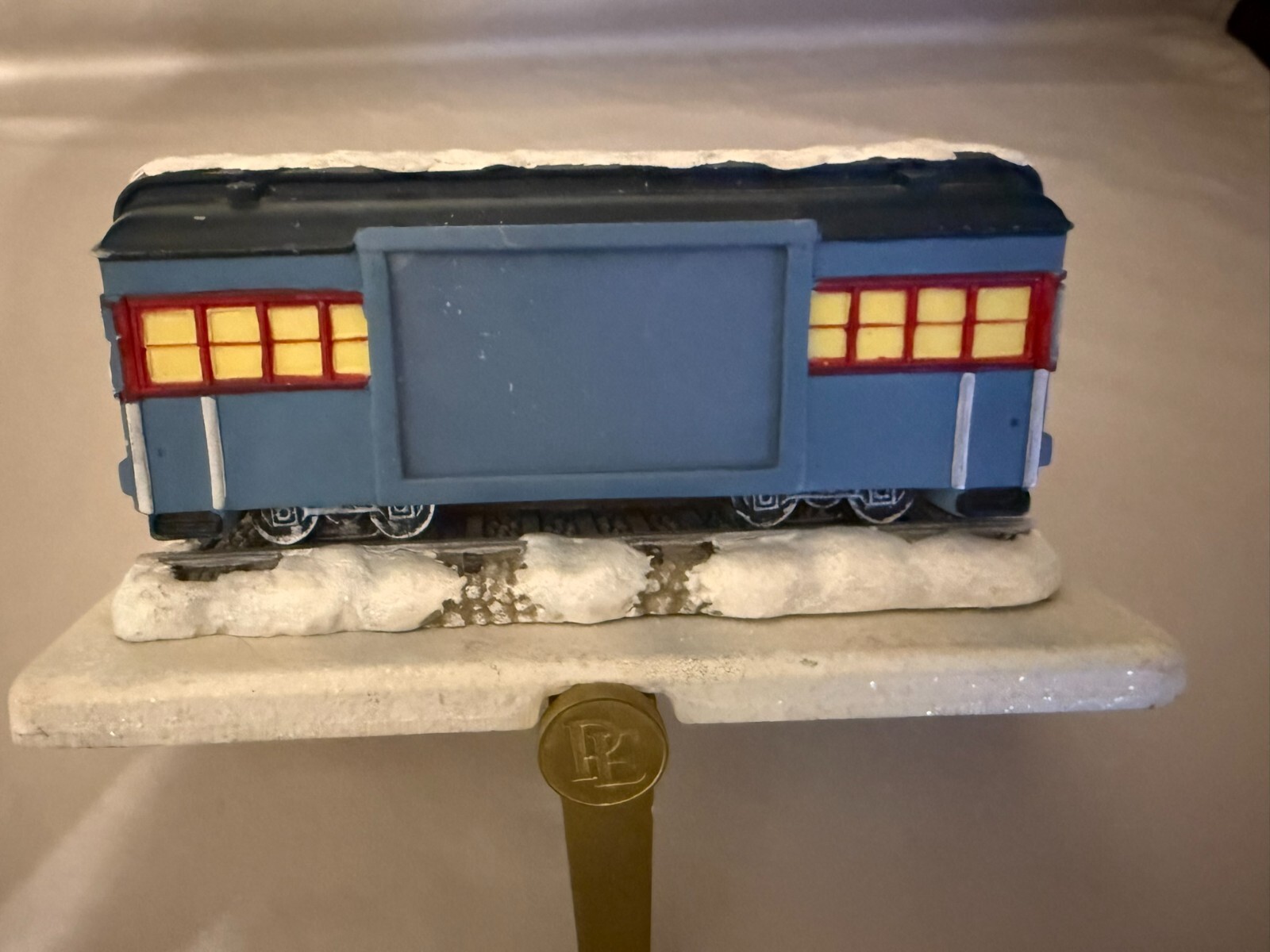 Picture 3 of 9