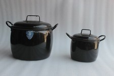 VINTAGE 2 PC BLACK ENAMEL JUDGE WITH LID MADE IN ENGLAND KITCHENWARE