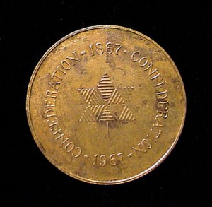 Canada Confederation 1867-1967 Commemorative Medal Coin Crowned Shield Token 