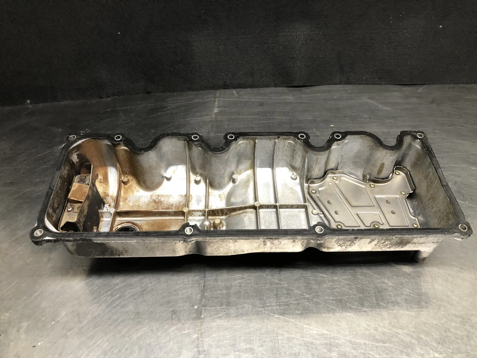 1989-1993 Mazda B2600 2.6 Rocker Valve Cover Foto 4 de 4