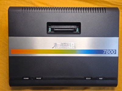 ATARI 7800   Video Game System