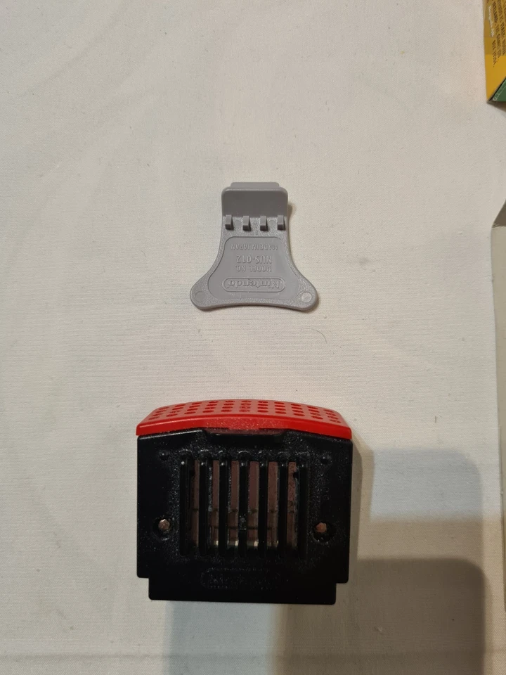 N64 Expansion Pak Official Nintendo 64 Complete Boxed With Booklet - Image 4 of 4