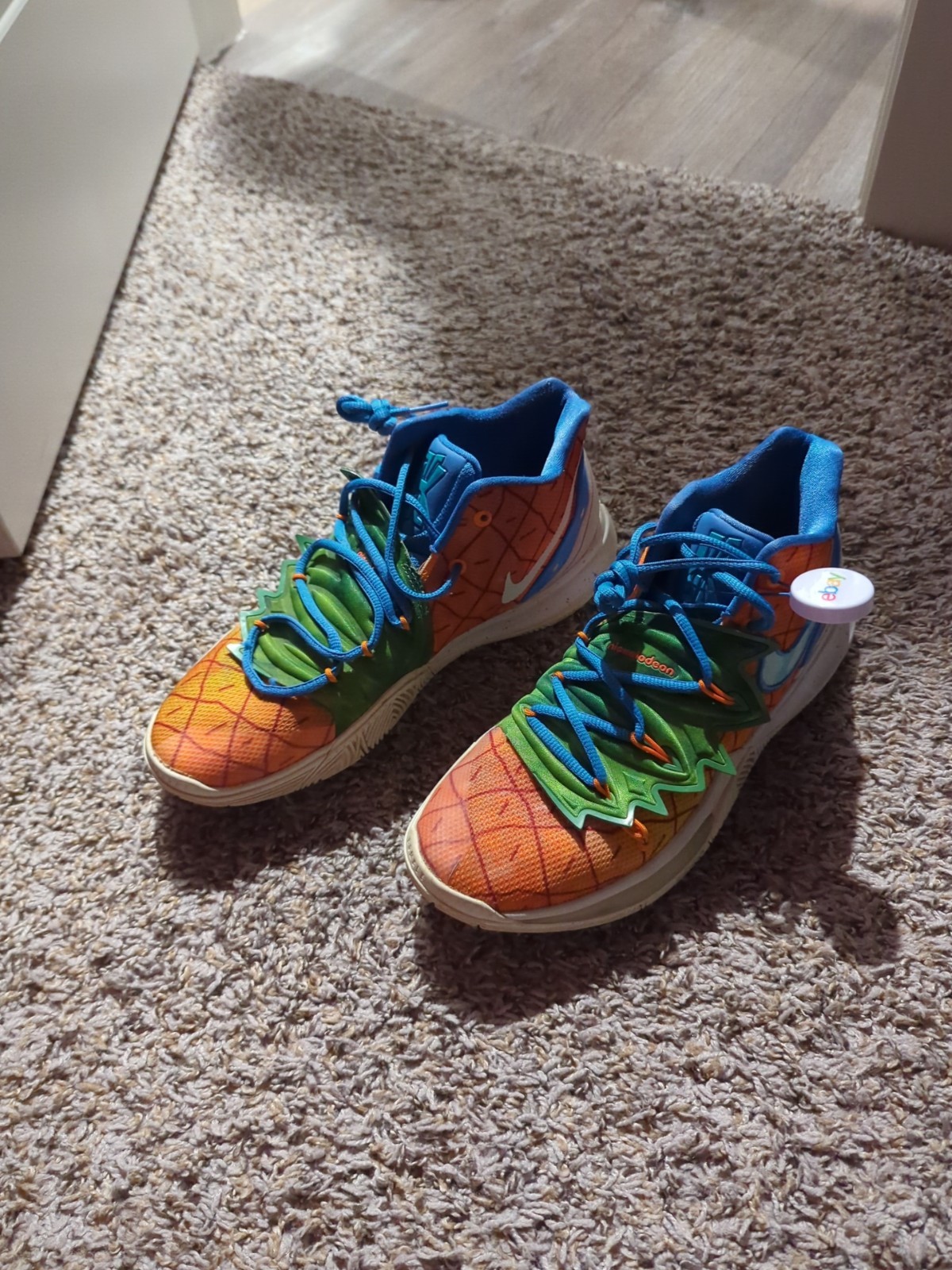 Kyrie 6 SpongeBob  Pineapple House Size 9.5